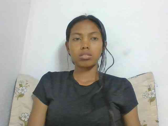 Layah7