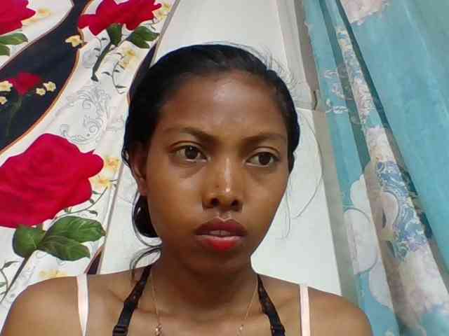 Layah7 webcam
