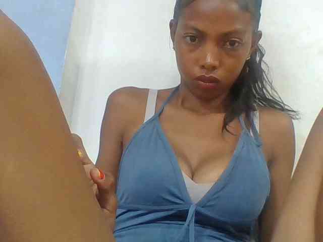 Layah7 webcam