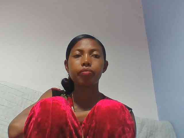 Layah7