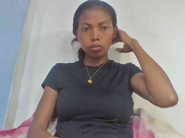 Layah7 webcam