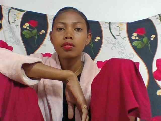 Layah7 Live Webcam on BongaCams