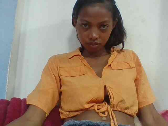 Layah7 webcam