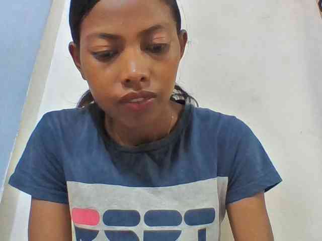 Layah7 Layah7