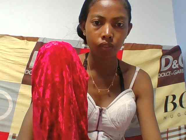 Layah7 webcam