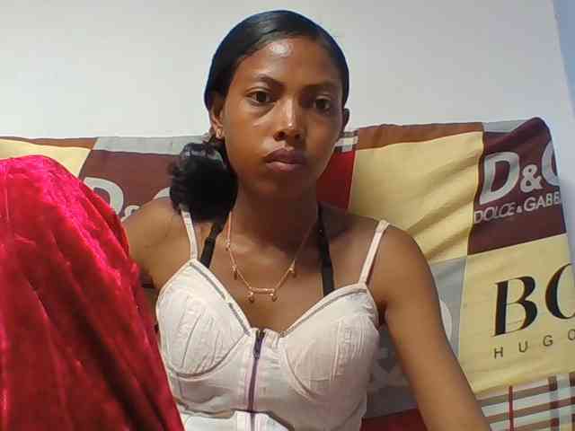Layah7 webcam