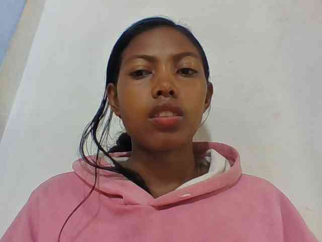 Layah7