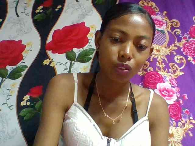 Layah7 webcam