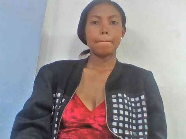 Layah7
