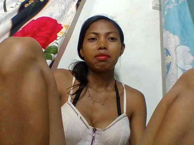 Layah7 webcam