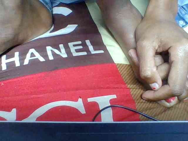 Layah7 webcam
