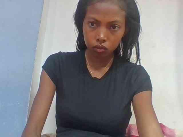 Layah7 webcam