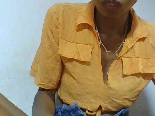 Layah7 webcam