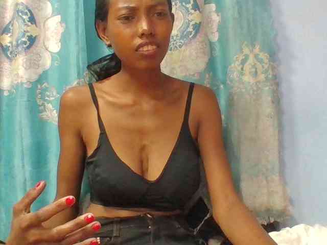 Layah7 webcam