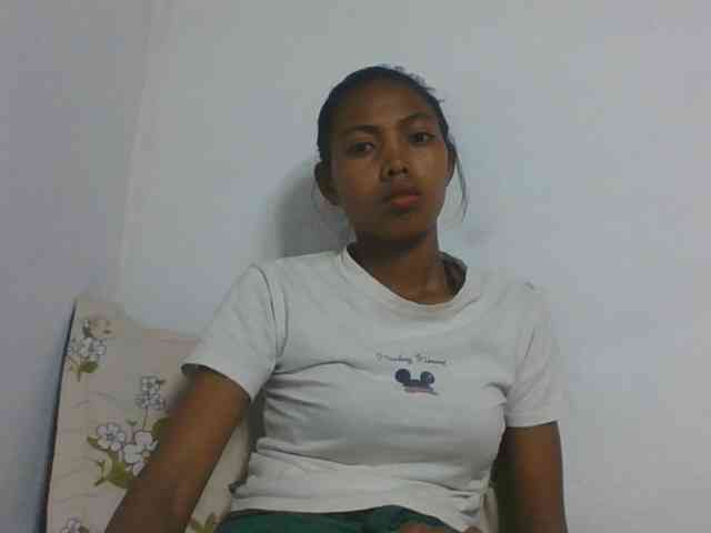 Layah7