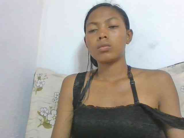 Layah7 webcam