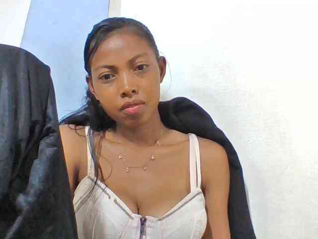 Layah7