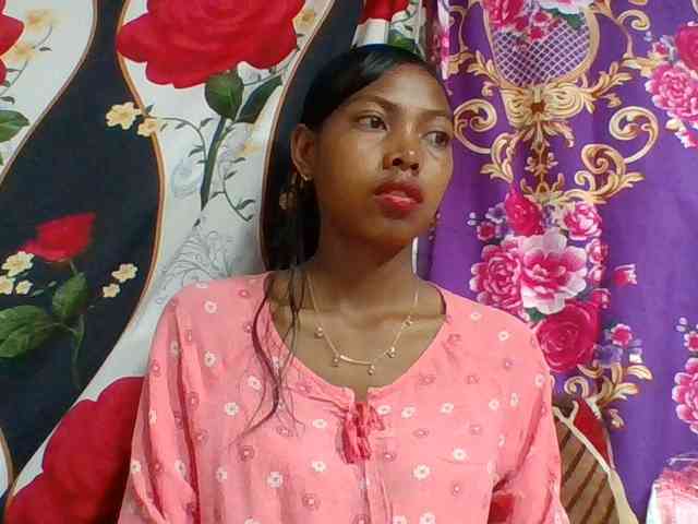 Layah7 webcam