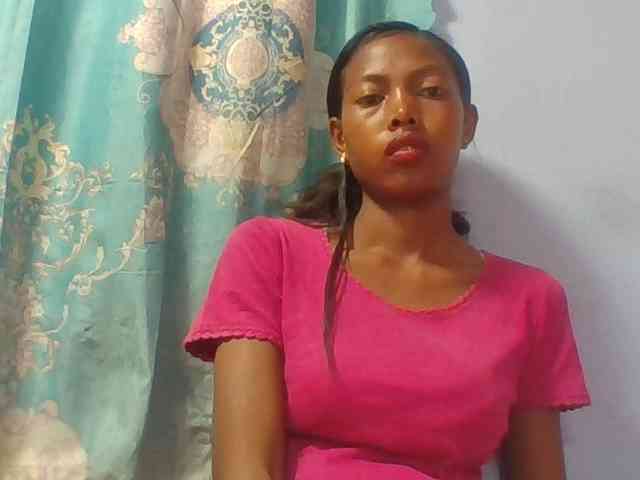 Layah7 webcam