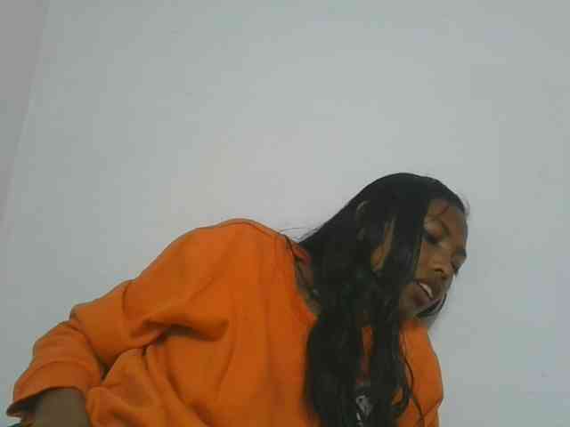Layah7 webcam