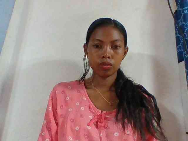 Layah7 webcam