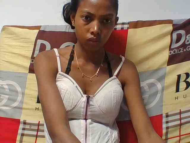 Layah7 webcam