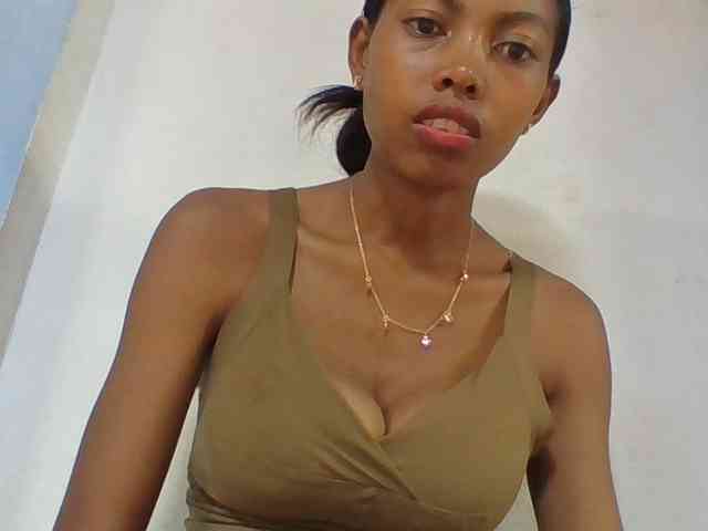 Layah7 webcam