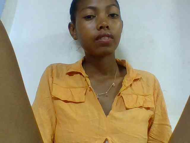 Layah7 webcam