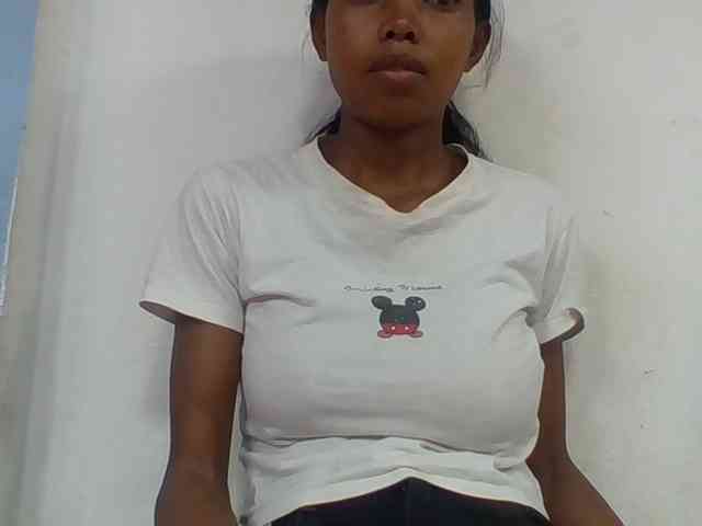 Layah7 webcam