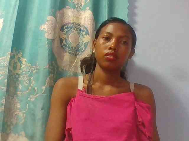 Layah7 webcam
