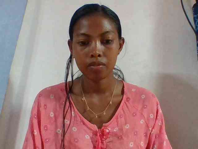 Layah7 webcam