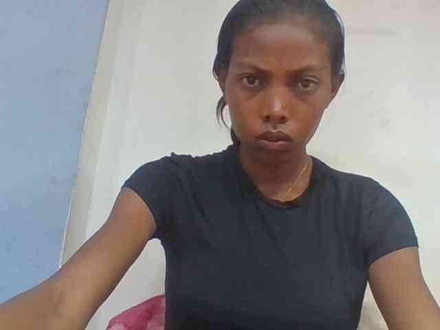 Layah7 webcam