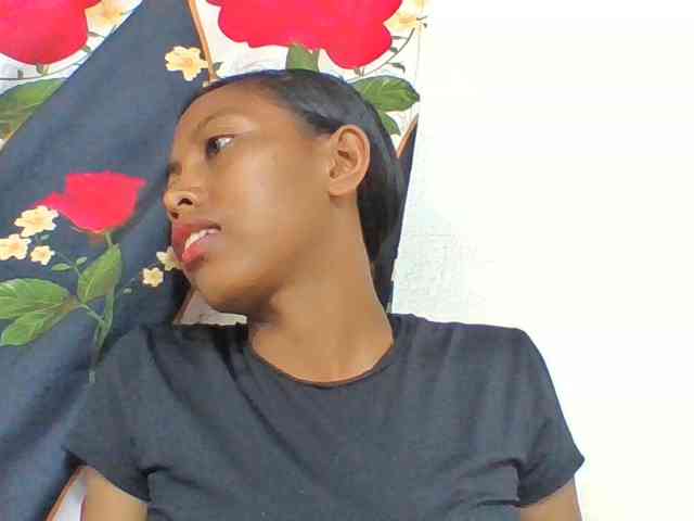 Layah7 webcam