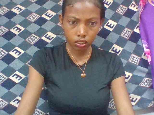 Layah7 webcam