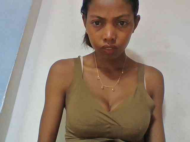 Layah7 webcam