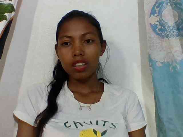 Layah7 webcam