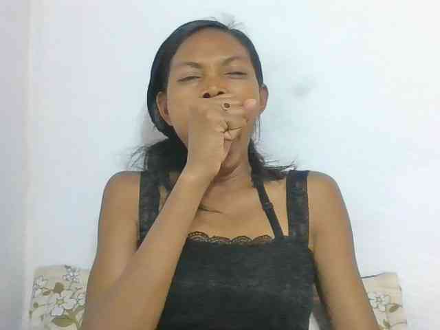 Layah7