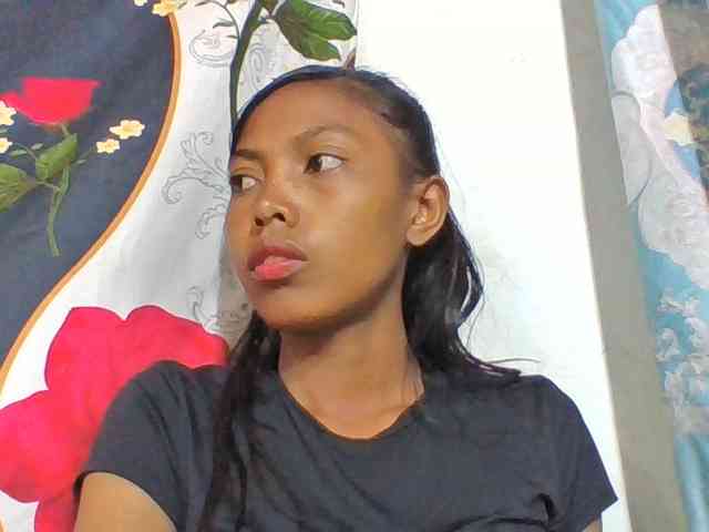 Layah7 webcam