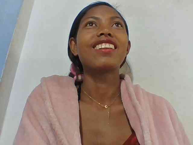Layah7 webcam