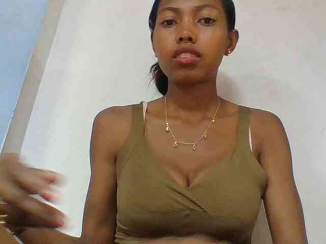 Layah7 webcam