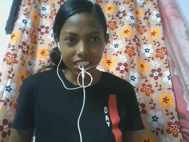 Layah7