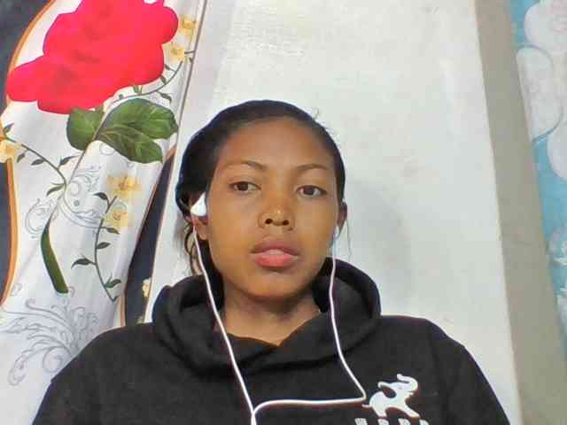 Layah7 webcam