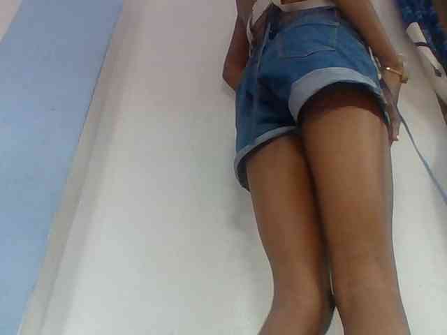Layah7 webcam