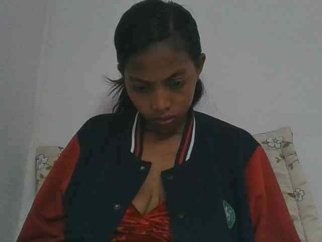Layah7 webcam