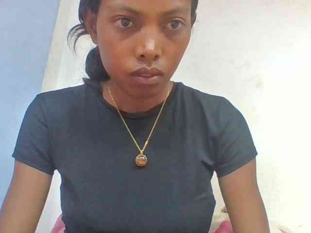Layah7 webcam