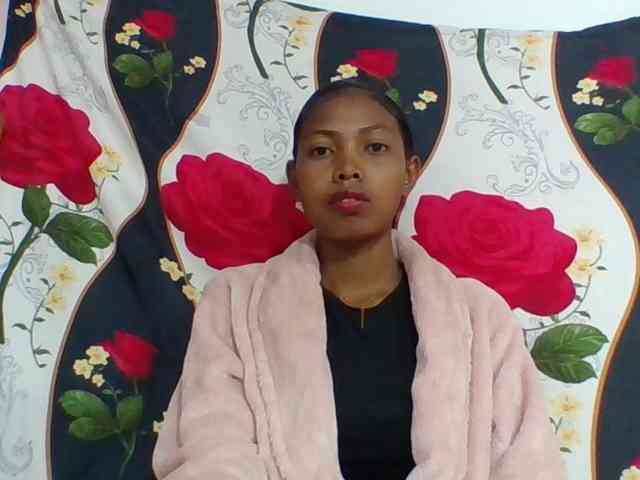 Layah7 webcam
