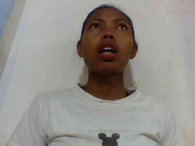 Layah7 webcam