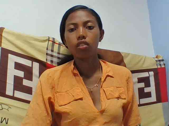 Layah7 webcam