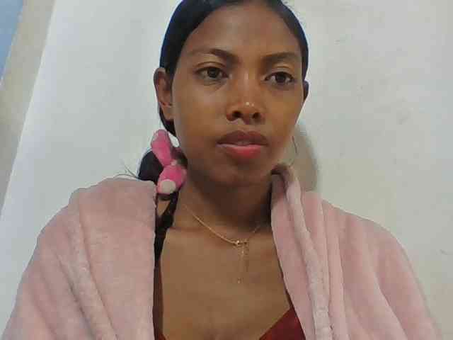 Layah7