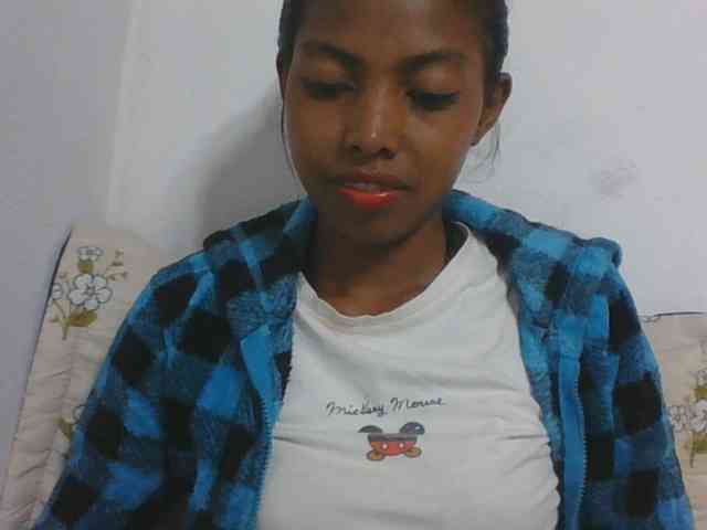 Layah7